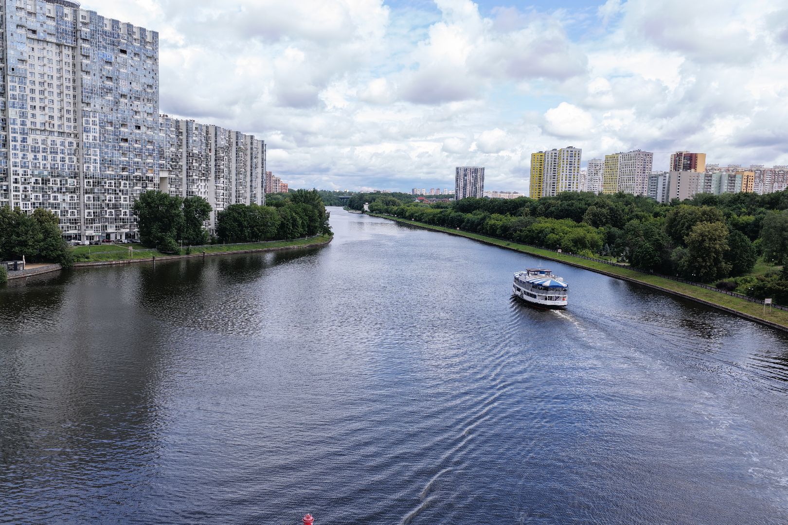 видео с коптера, пляжная зона в химках, парк имени льва толстого, лето в подмосковье,