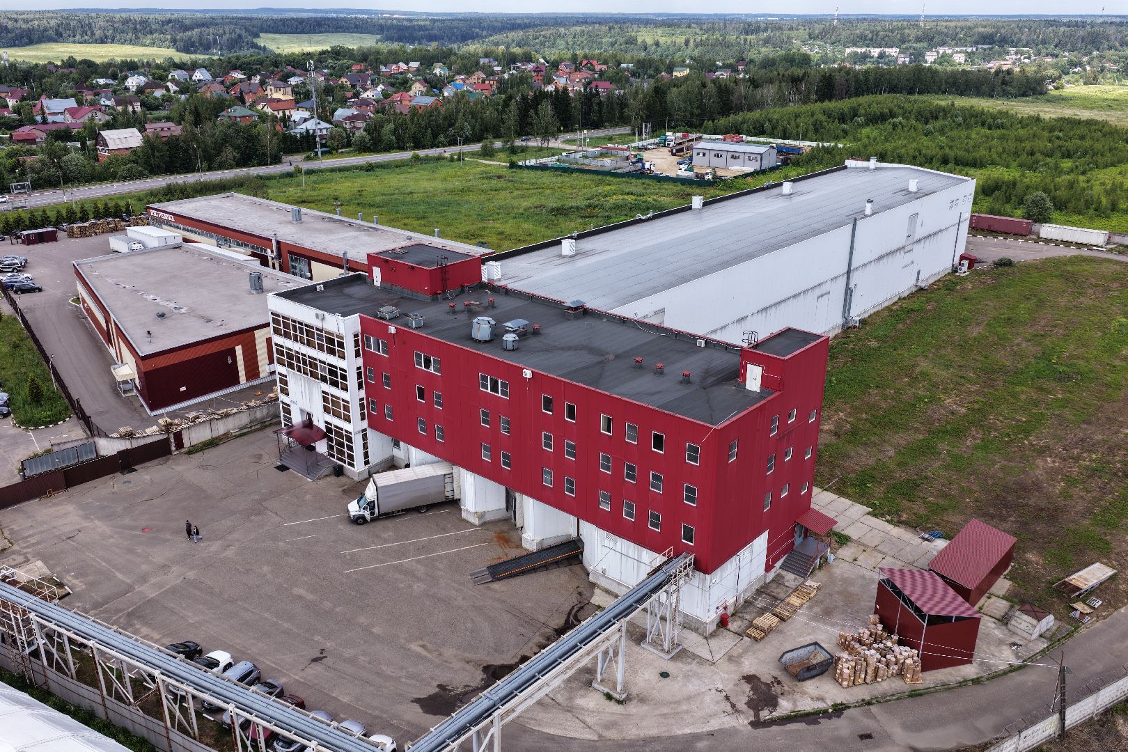 видео с коптера,  производство БАДов, завод в рузе,