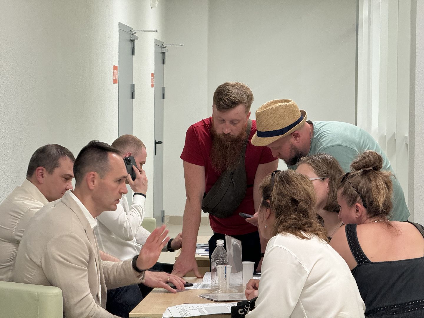 выездная администрация , ленинский городской округ, бутовская сош  1, пандус, пешеходные дорожки,