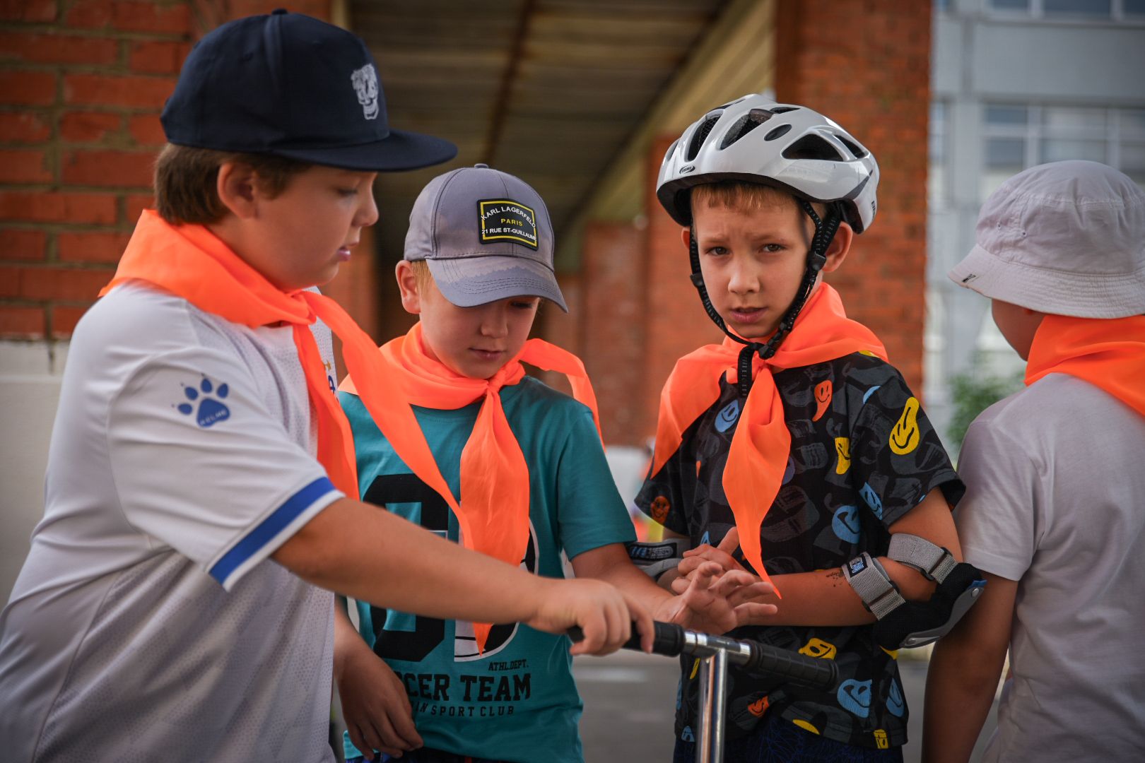 бронницы, летний лагерь в бронницах , спортивные игры в лагере, дети ,