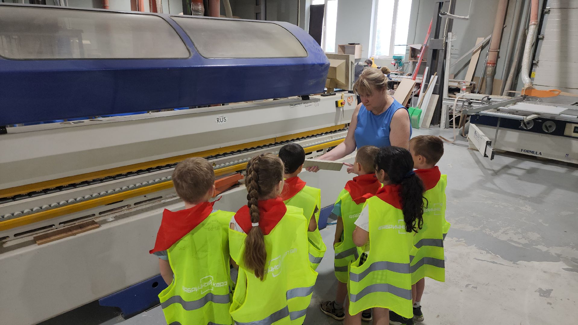 Руза,  фабричный квартал, Мебельная фабрика, каникулы в молодежке,