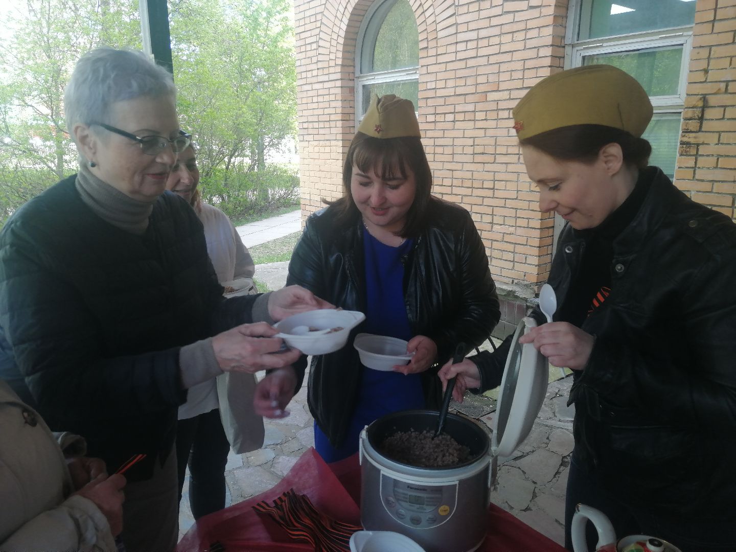 Протвино, День Победы, 9 мая, полевая кухня, солдатская каша, библиотека