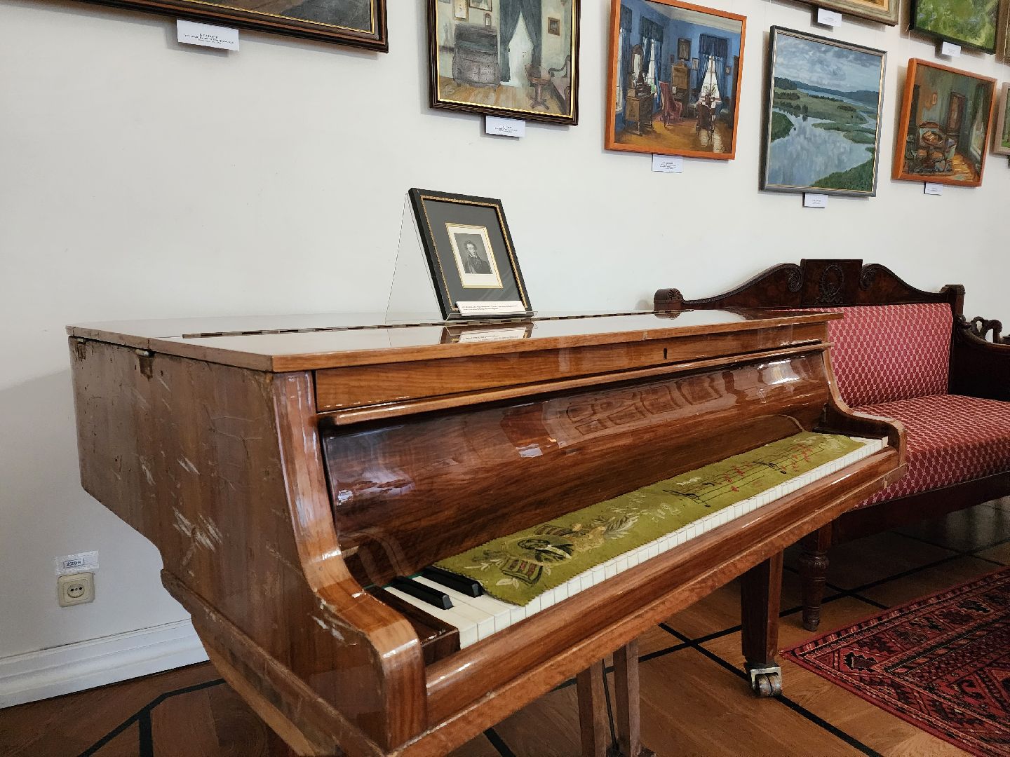 чехов, улица пушкина 10, музей-усадьба лопасня-зачатьевское, выставка, приют сияньем муз одетый, александр пушкин, музей-заповедник михайловское, село тригорское, картины, книги, мебель,  декоративно-прикладное искусство,