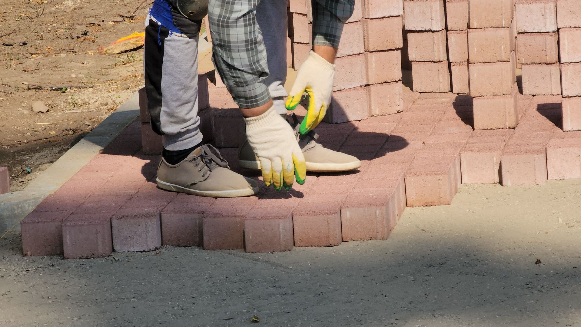 кашира, благоустройство, комфортная городская среда, историческая часть города, тротуар, бордюрный камень, парк,