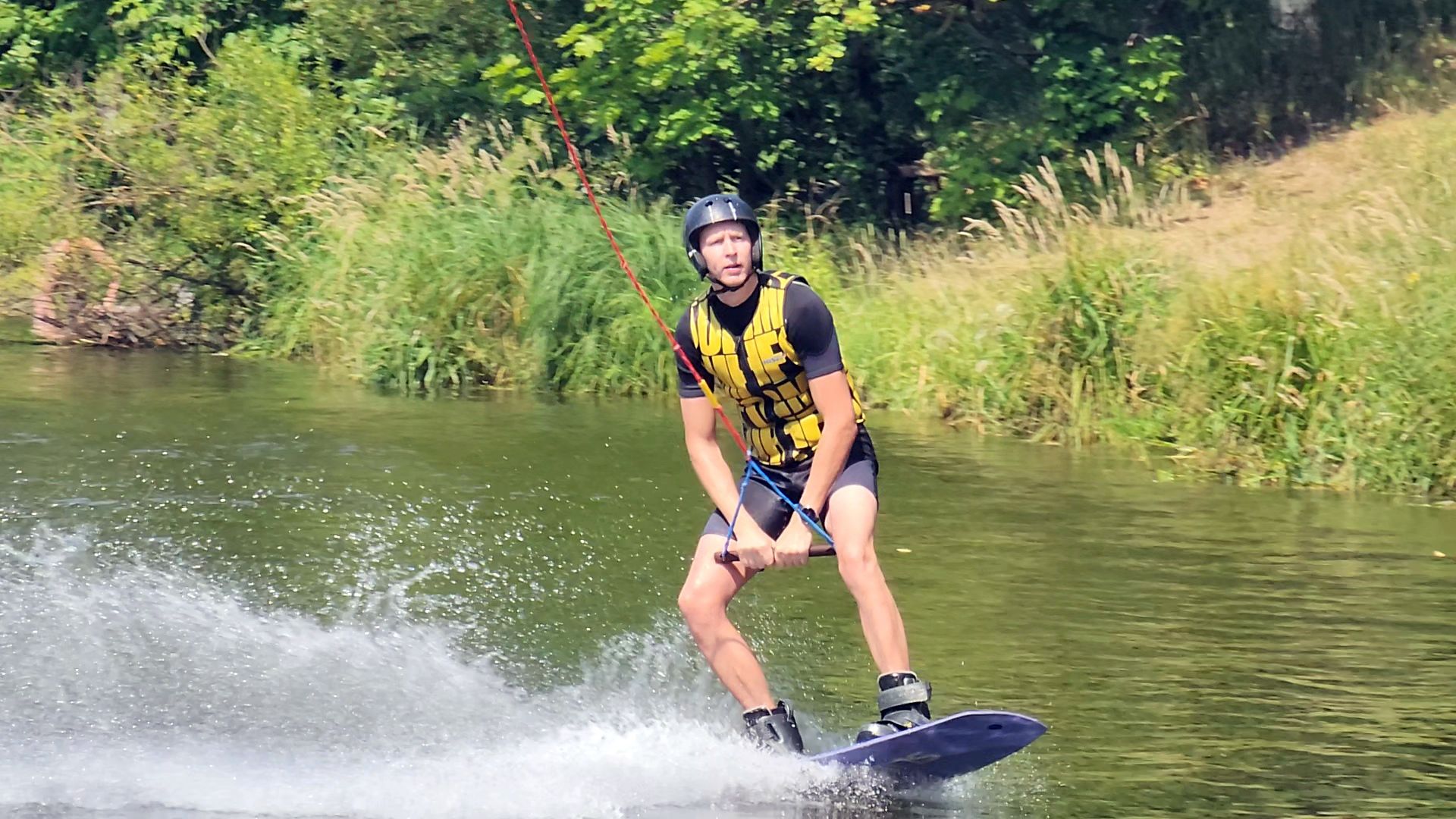 красногорск, лето в подмосковье, старая плотина, вейкбординг,