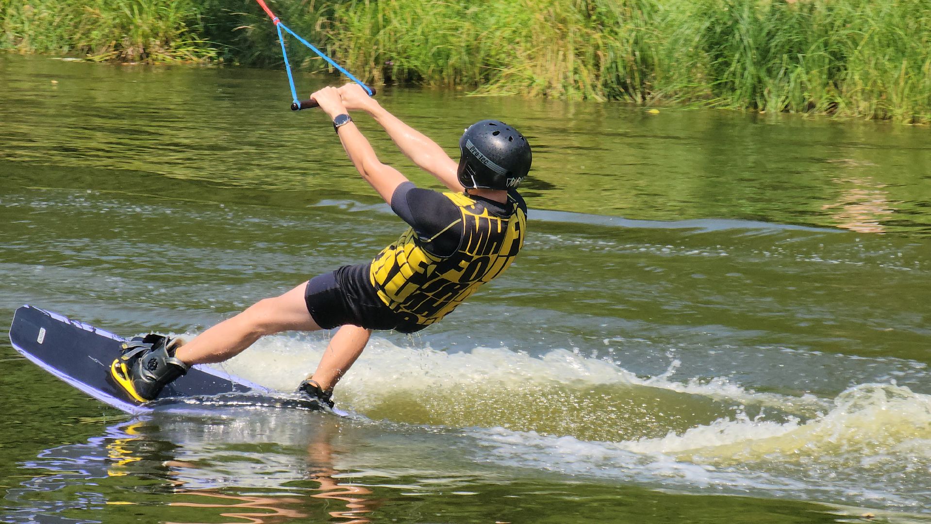 красногорск, лето в подмосковье, старая плотина, вейкбординг,