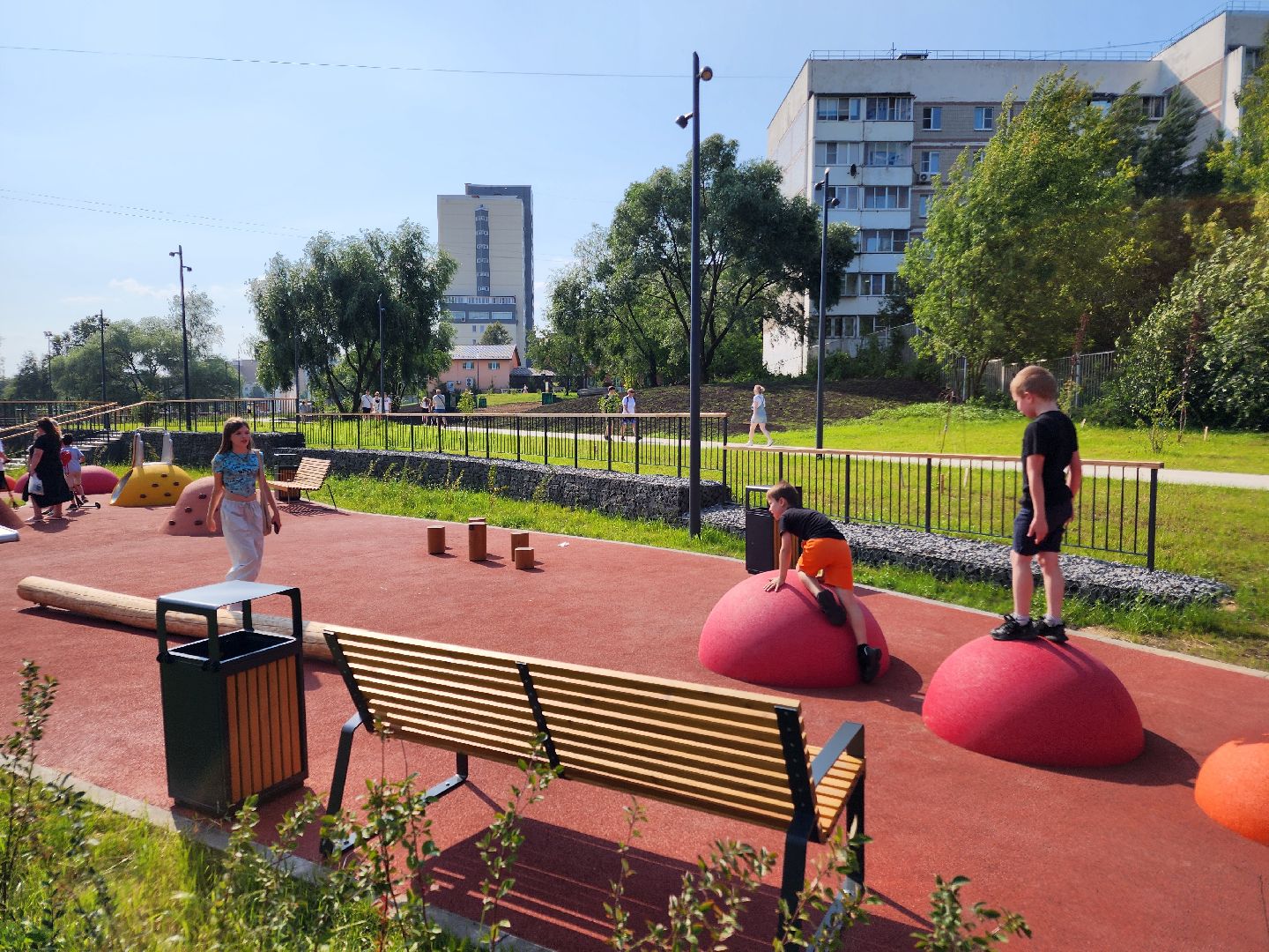 чехов, улица береговая, набережная реки теребенка, благоустройство , реконструкция, пляж, белый песок, зона отдыха с лежаками, место для загара, детские и спортивные площадки , пешеходные зоны и дорожки, госпрограмма московской области, формирование комфортной городской среды,