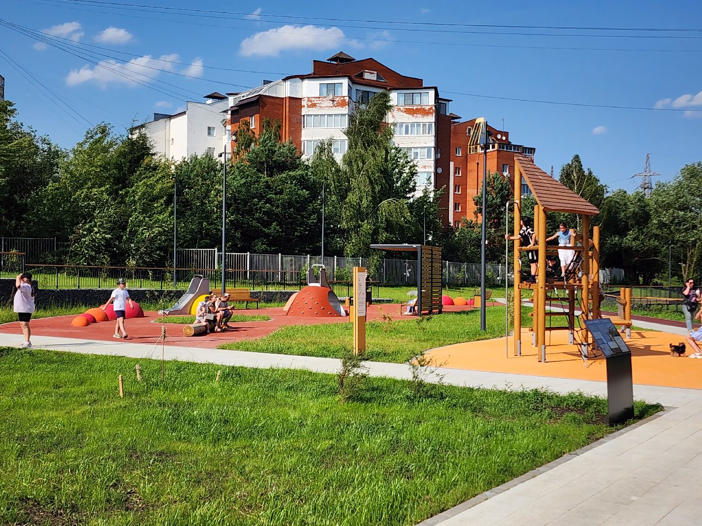 чехов, улица береговая, набережная реки теребенка, благоустройство , реконструкция, пляж, белый песок, зона отдыха с лежаками, место для загара, детские и спортивные площадки , пешеходные зоны и дорожки, госпрограмма московской области, формирование комфортной городской среды,