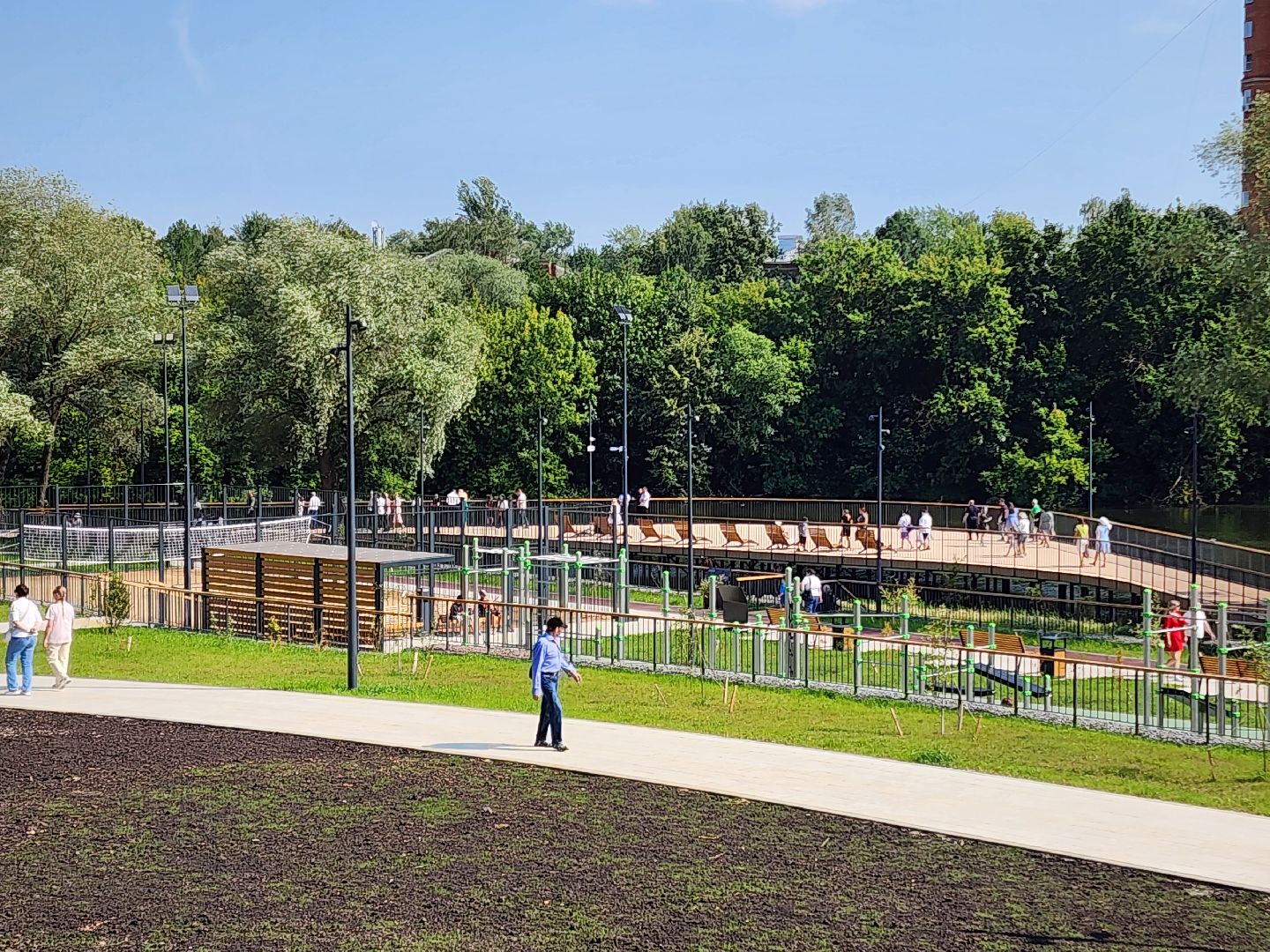 чехов, улица береговая, набережная реки теребенка, благоустройство , реконструкция, пляж, белый песок, зона отдыха с лежаками, место для загара, детские и спортивные площадки , пешеходные зоны и дорожки, госпрограмма московской области, формирование комфортной городской среды,