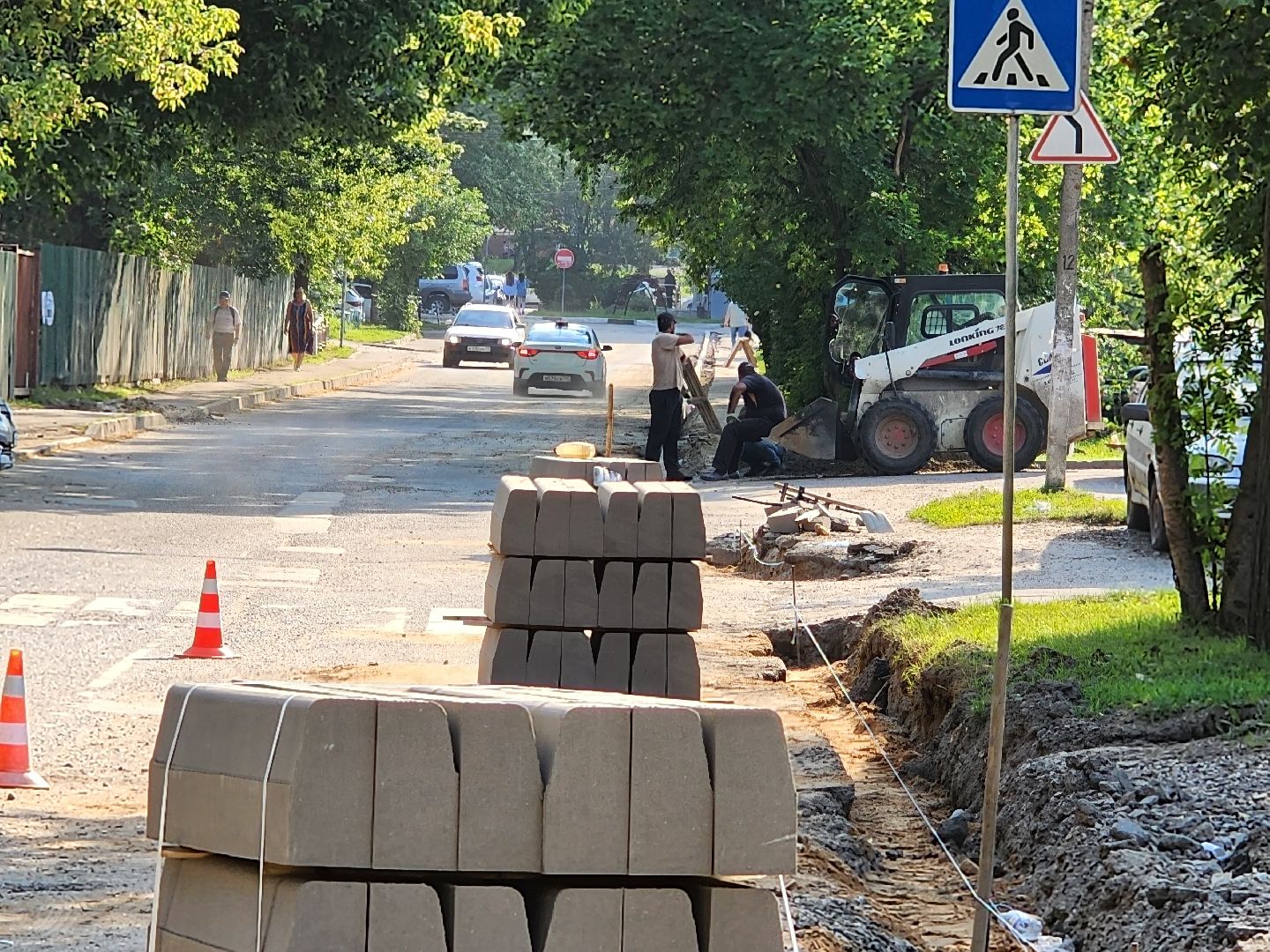 чехов, улица ильича, дорожный ремонт, капремонт дороги, установка бордюров, замена дорожного покрытия, госпрограмма московской области, развитие дорожного комплекса, план ремонта на 2025 год,