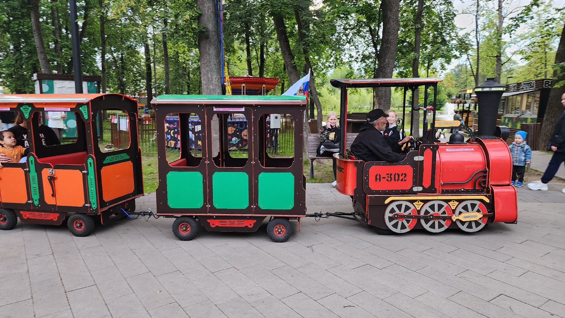 серпухов, подмосковье, парки подмосковья, парк имени олега степанова,