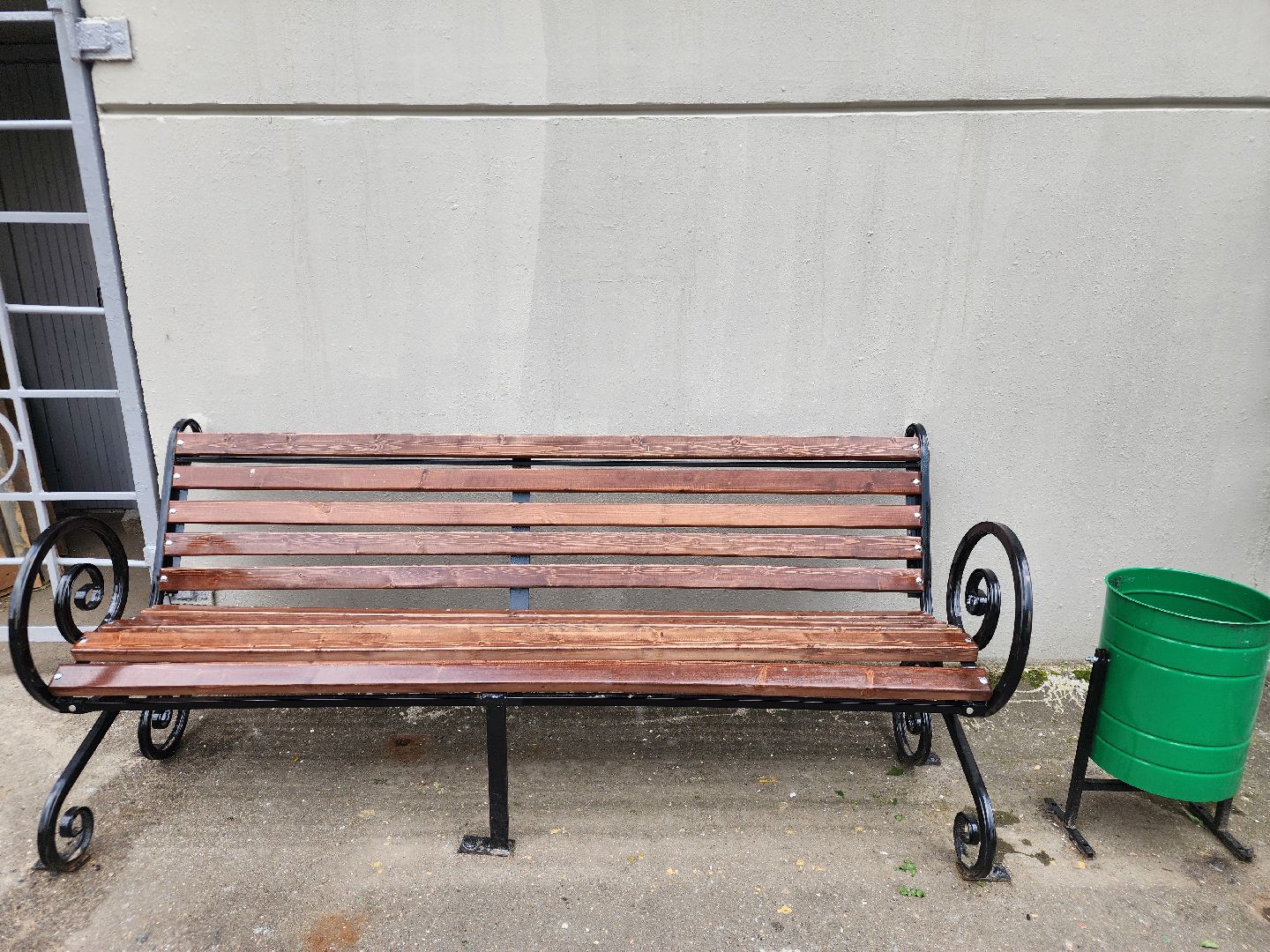 Подольск , Благоустройство , новые лавочки,