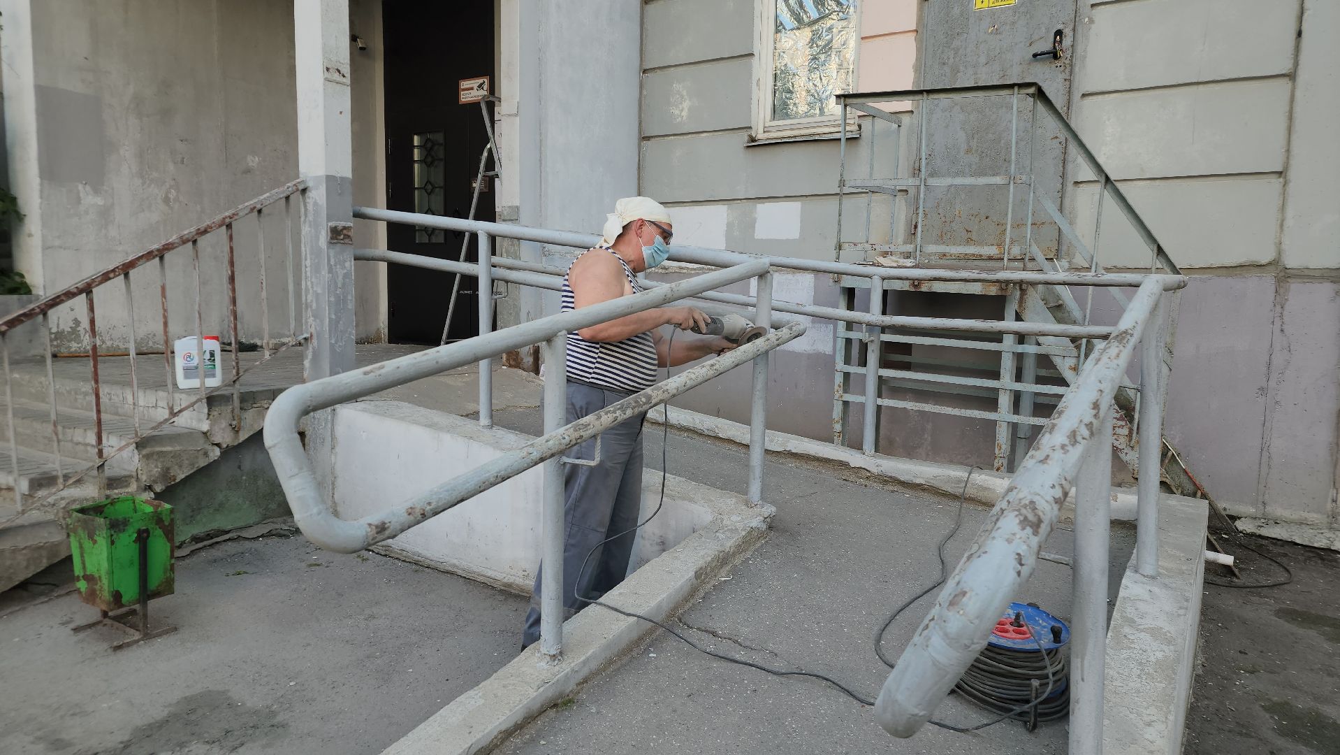 Подольск , Благоустройство , новые лавочки,