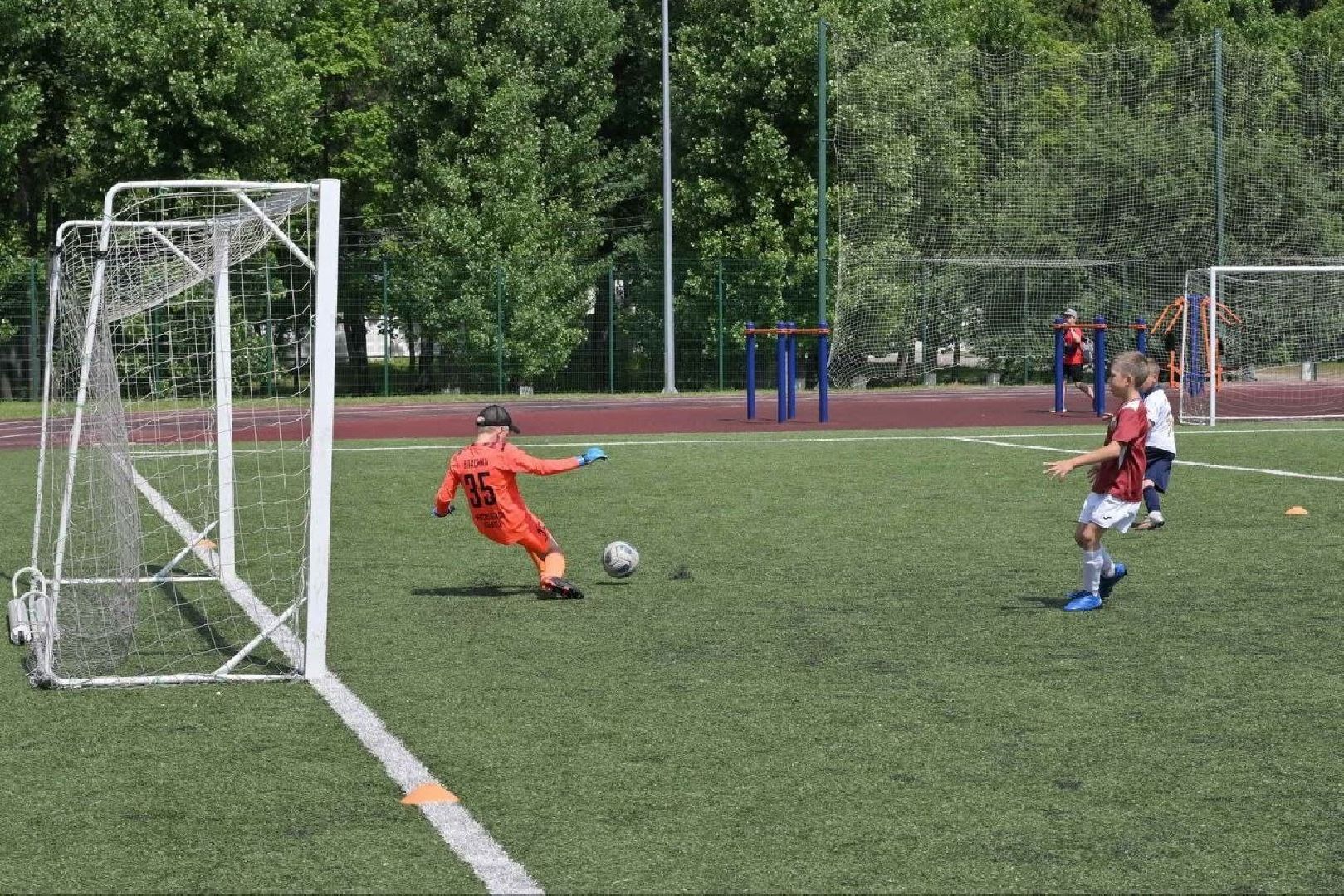 футбол, секция футбола, фок власиха, стадион толубко, власиха спортшкола,