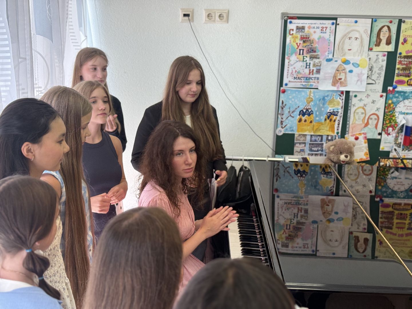 вокальный коллектив эврика , детская школа искусств , звание образцовый , ленинский городской округ,