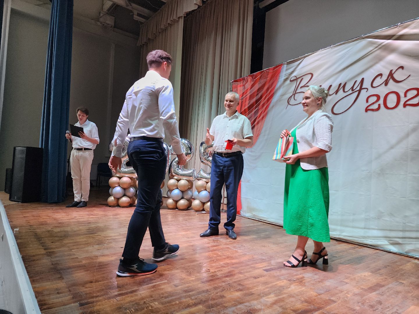 фрязино, медалисты 2025, выпускники, золотые медали,