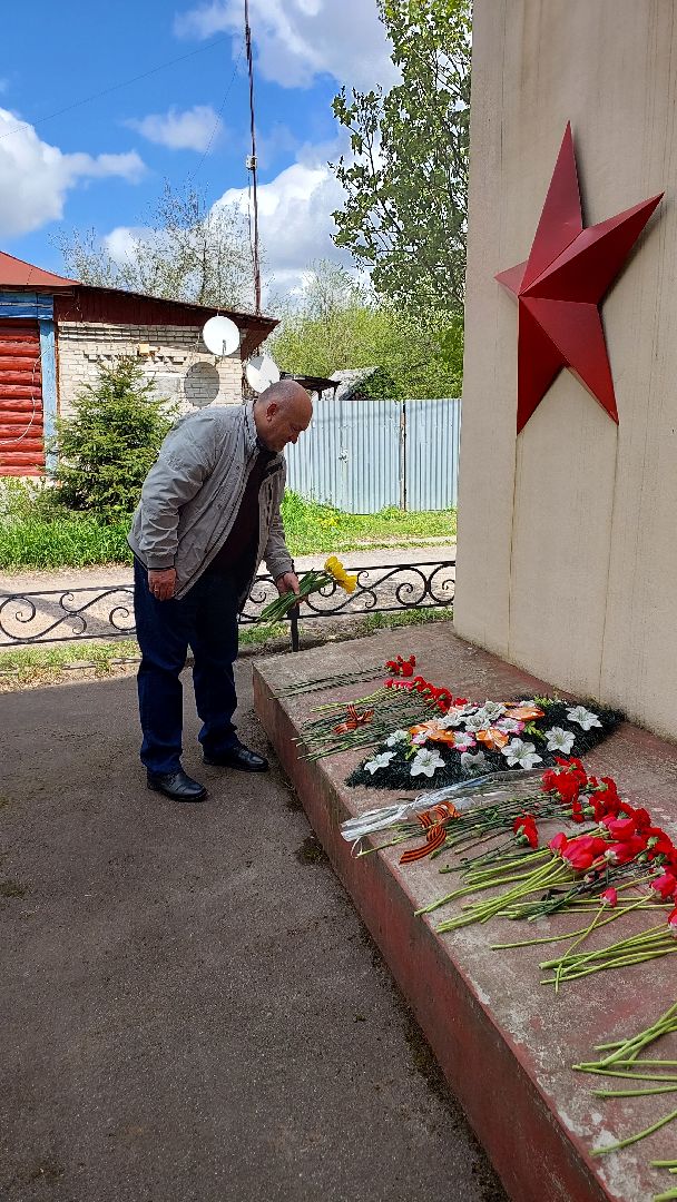 день победы, серпухов, встреча поколений, ветераны, молодежь, памятник, вов,