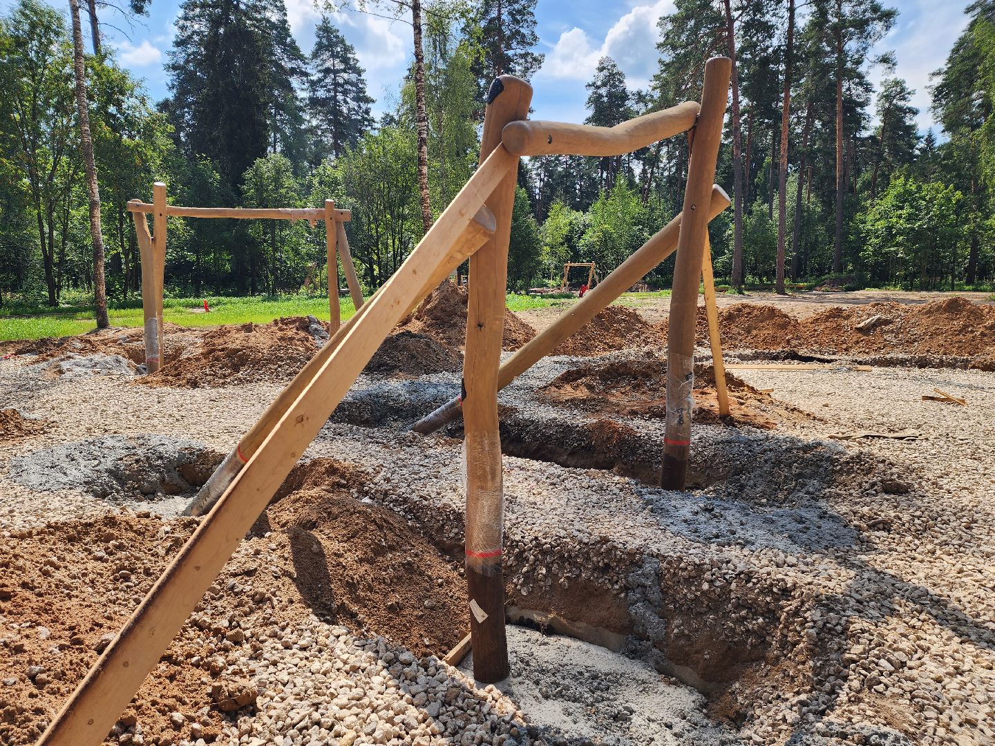 красноармейск, городской округ пушкинский, лесопарк, банный лес ,детские игровые площадки,