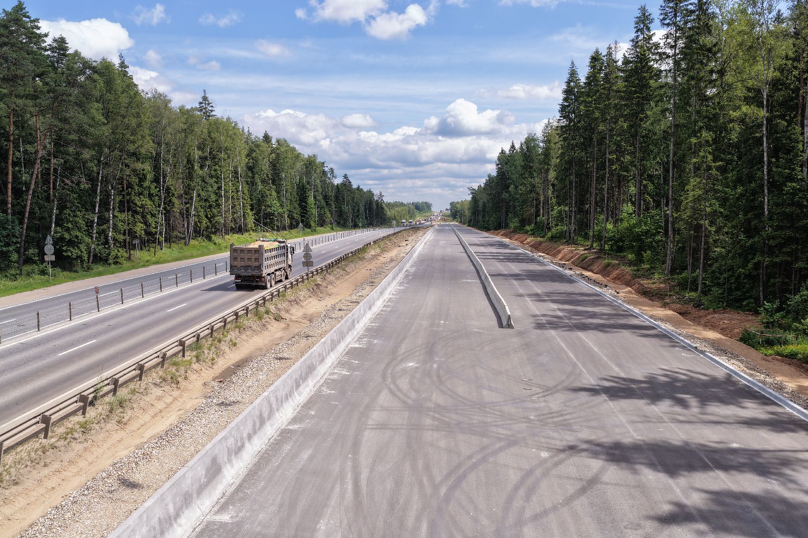 видео с коптера, расширение м-1, дороги подмосковья, реконструкция м-1,