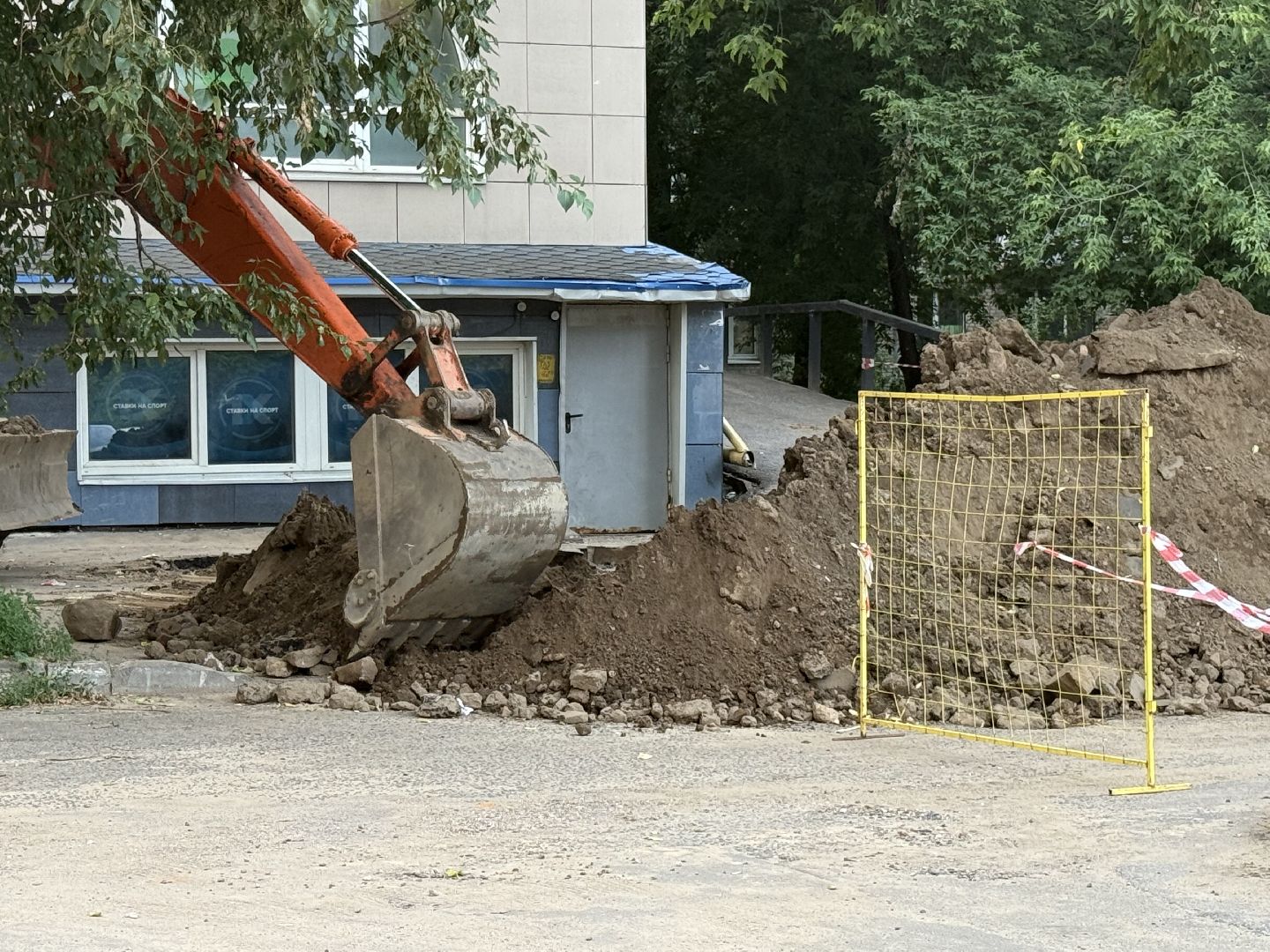 Люберцы, Прорыв трубы , Комунальщики, устранение аварии,