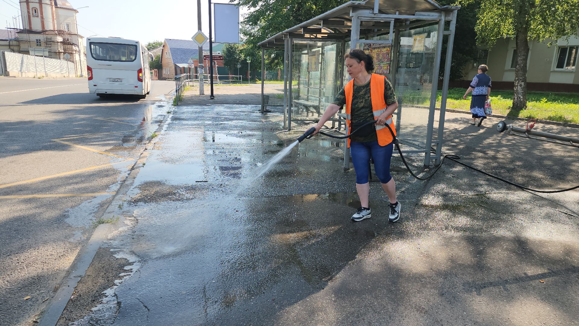 серпухов, подмосковье, уборка остановок,