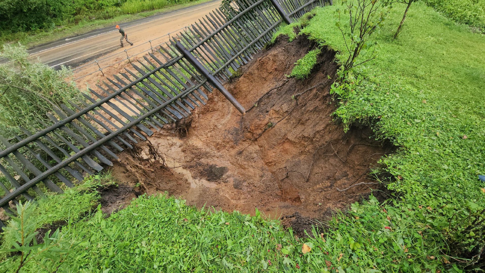 можайск, борисово, сход грунта, разгул стихии,