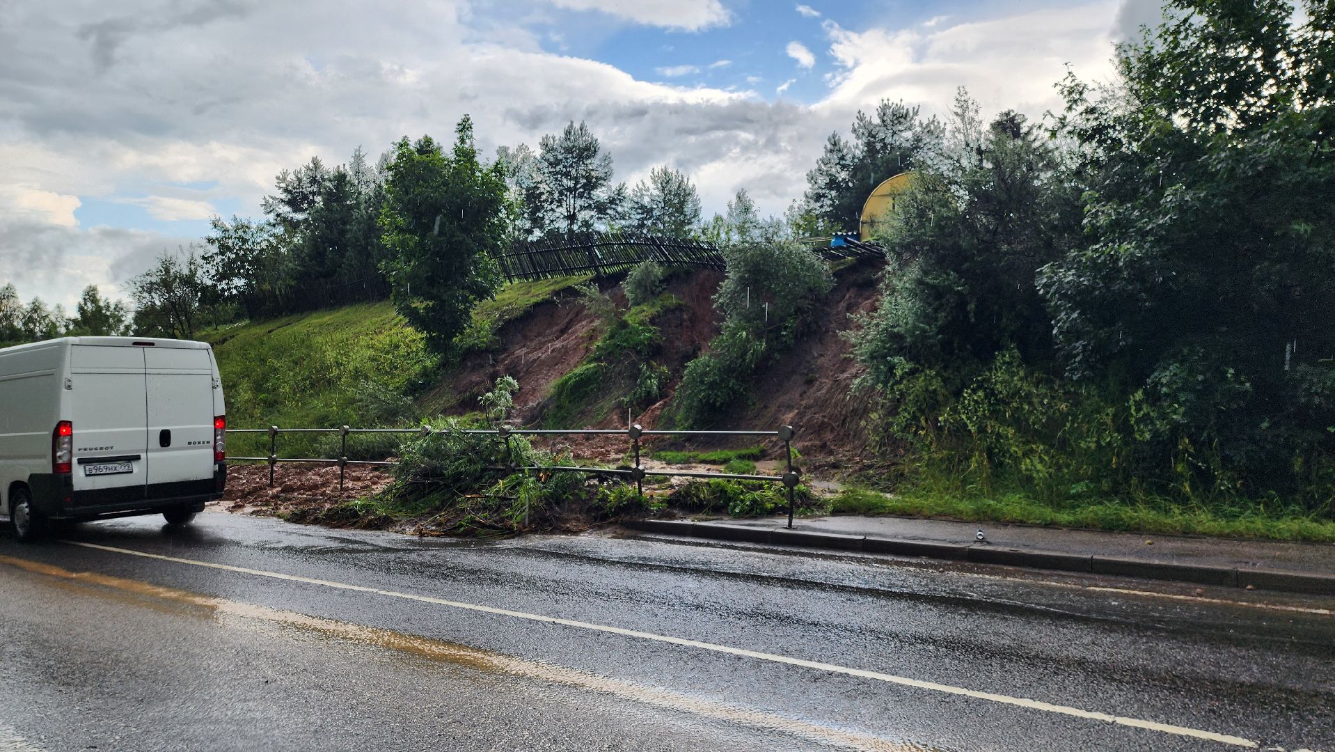 Можайск, Мосавтодор, сход грунта, последствия непогоды,