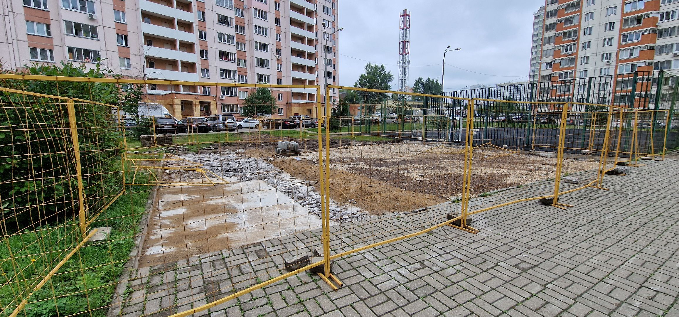 благоустройство, микрорайон кучино, балашиха, новая детская площадка на речной улице,