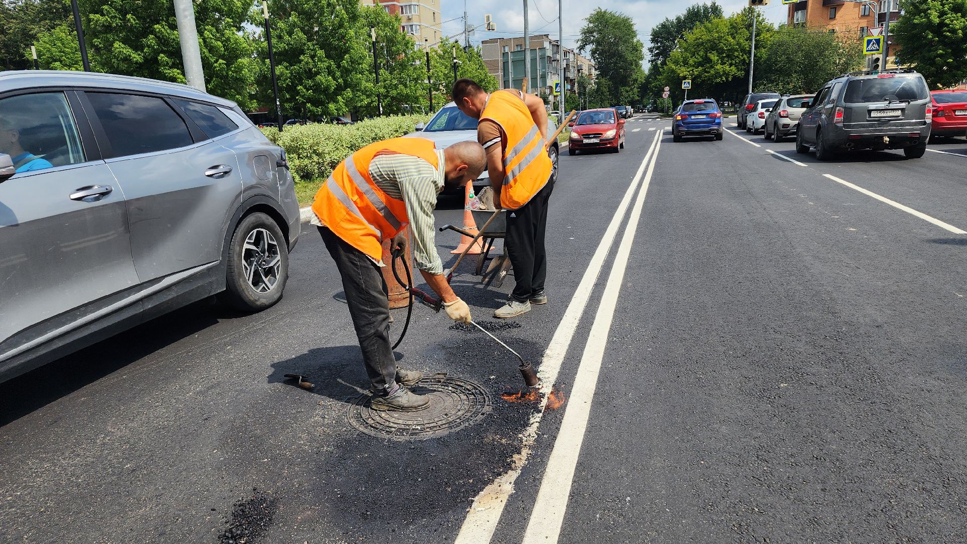 дороги, подмосковье, ремонт, капремонт, дорожная служба, разметка, люк , канализационные колодцы, домодедово,