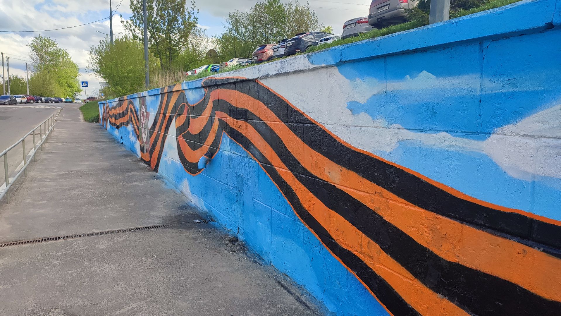 Кашира, 9 мая, георгиевская лента, граффити, стрит-арт, Иван Карамнов