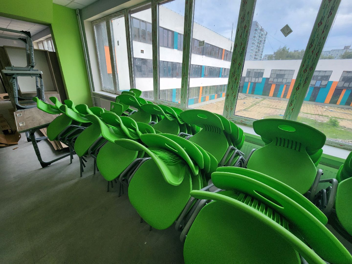 серпухов, школа 2, улица луначарского, капитальный ремонт школы, сборка новой мебели в школе,