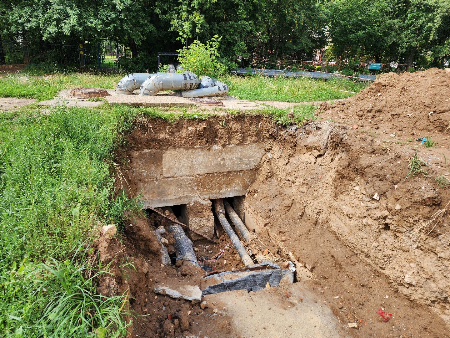 чехов, вишневый бульвар, теплосети, капремонт, реконструкция, укладка новых труб, уникальная изоляция труб, теплоснабжение, горячее водоснабжение, госпрограмма московской области, развитие инженерной инфраструктуры,