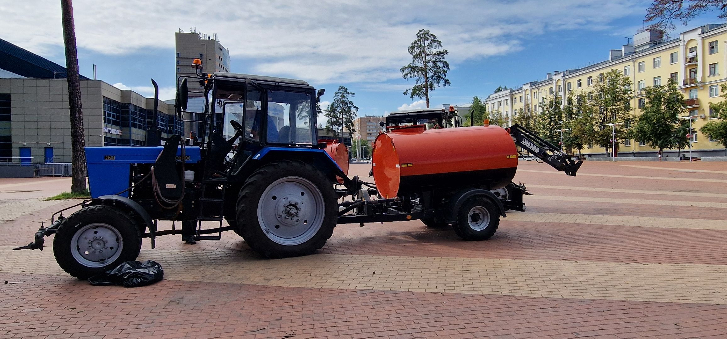Балашиха, парк пехорка, высадка цветов,