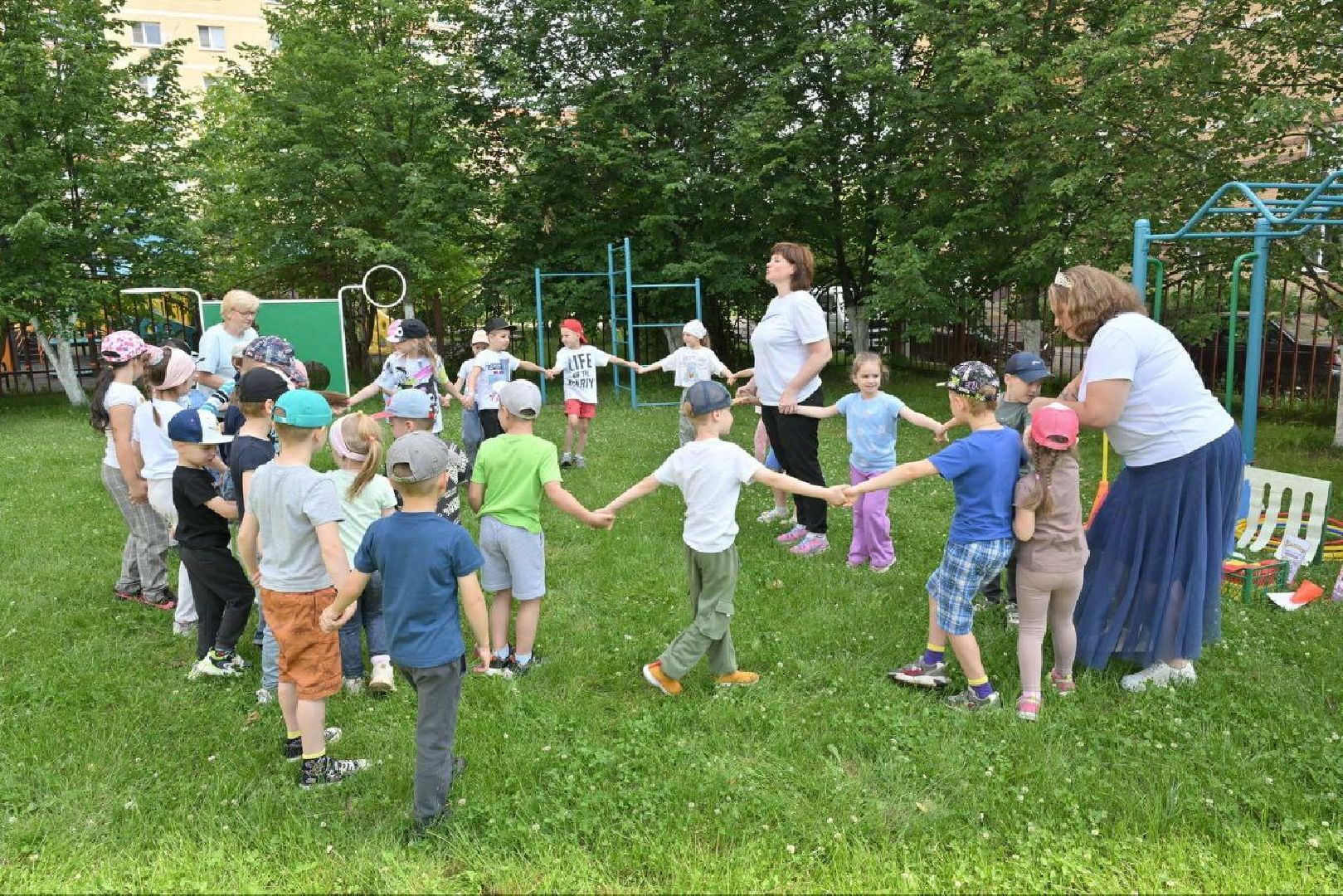 предшкола, проект предшкола, школа перспектива, власиха перспектива, занятия с детьми, день подвижных игр,