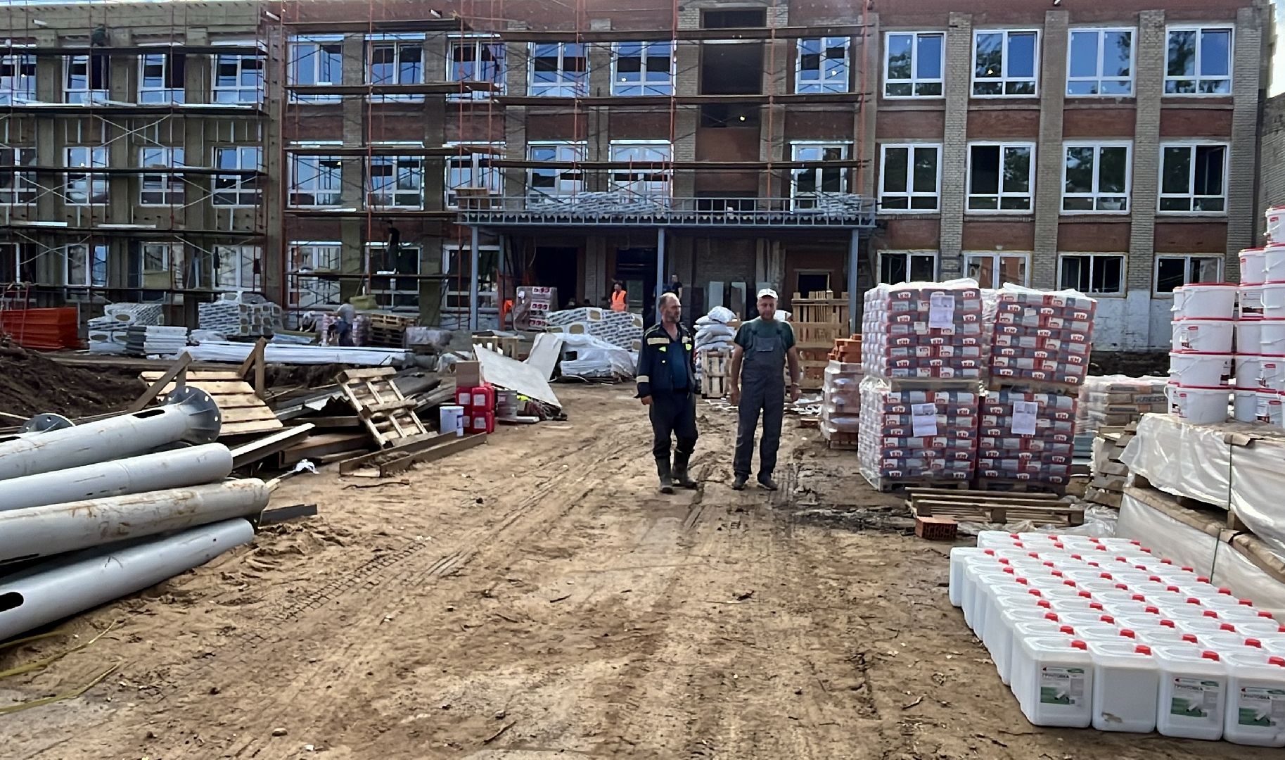 зато молодежный, ремонт школы, молодежный перемены, андрей михайлов ,