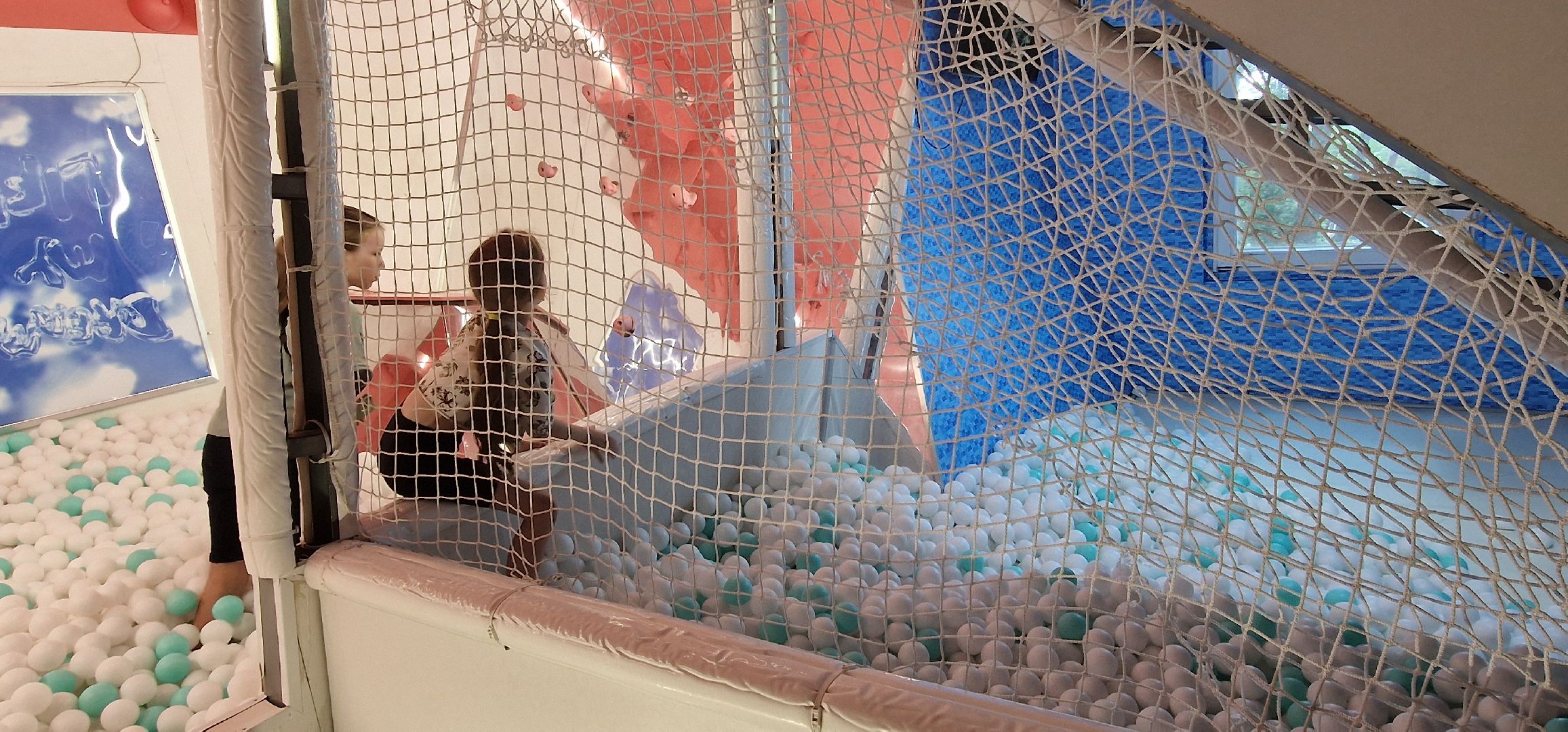 перевернутый дом, Балашиха, парк пехорка,