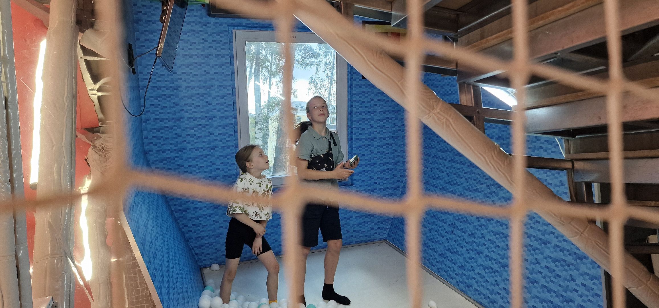 перевернутый дом, Балашиха, парк пехорка,