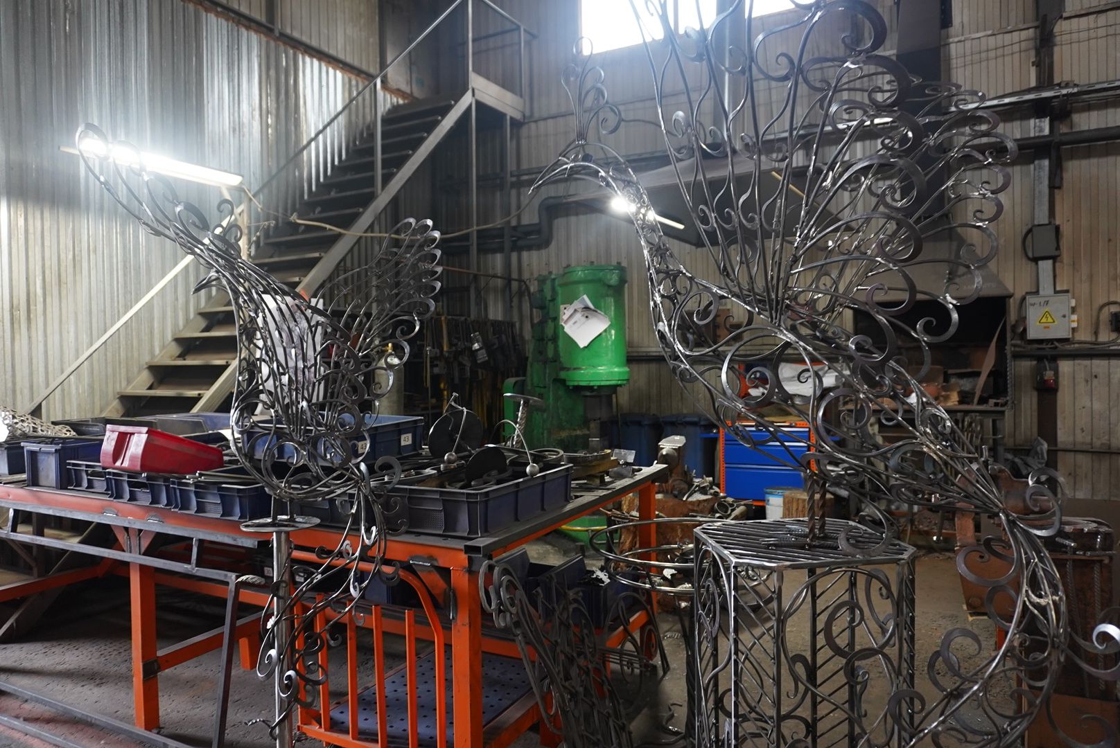 Павловский Посад ,  Экономика , завод,