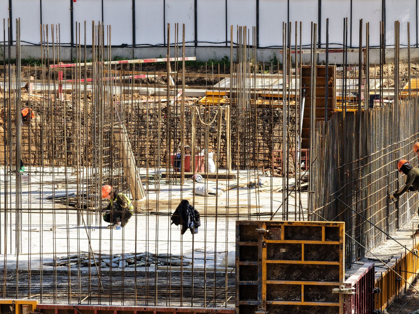 видео с коптера, строительство школы реутов, новый корпус школы 4 реутов,