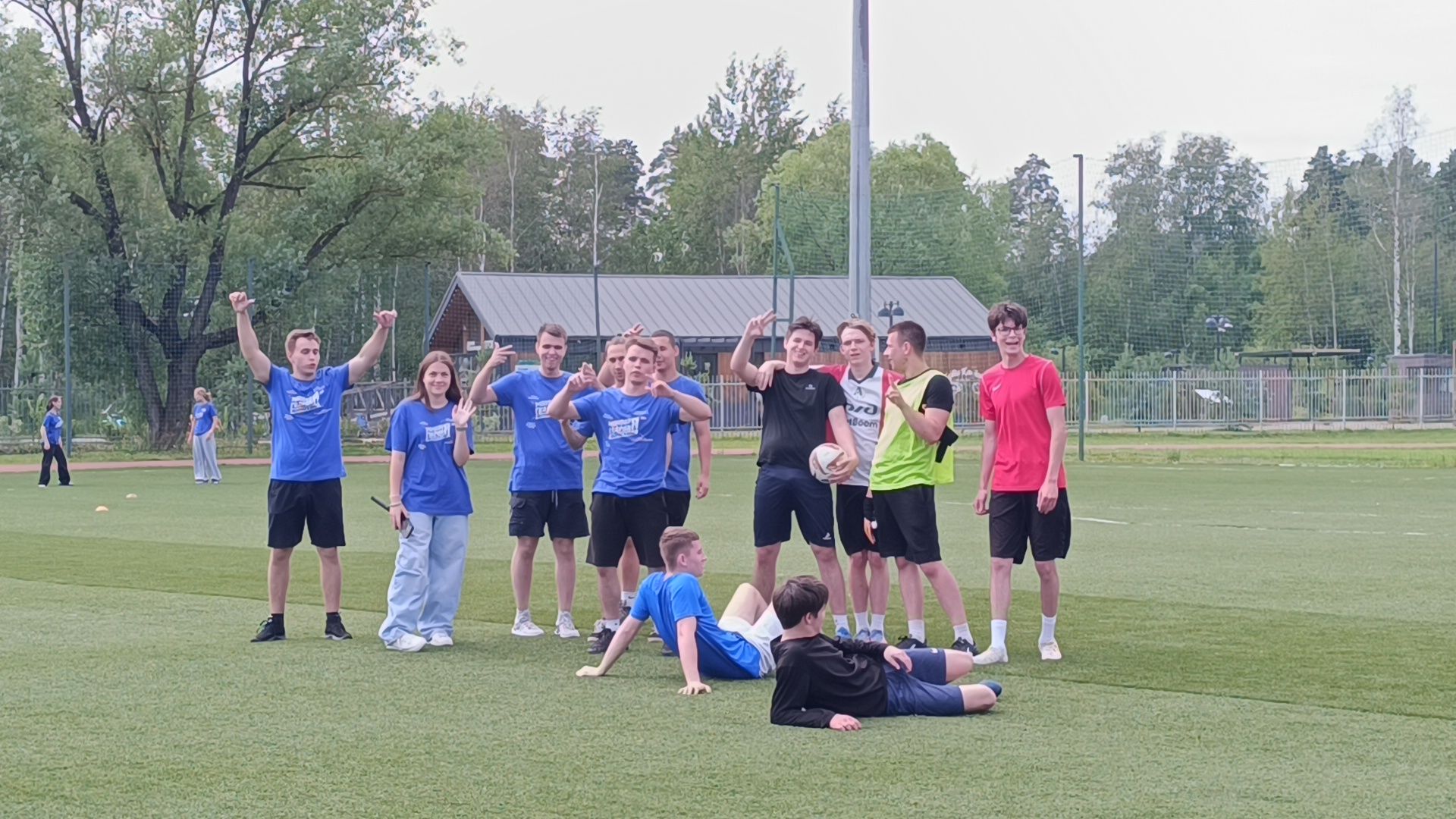 футбол, молодая гвардия, лобня,