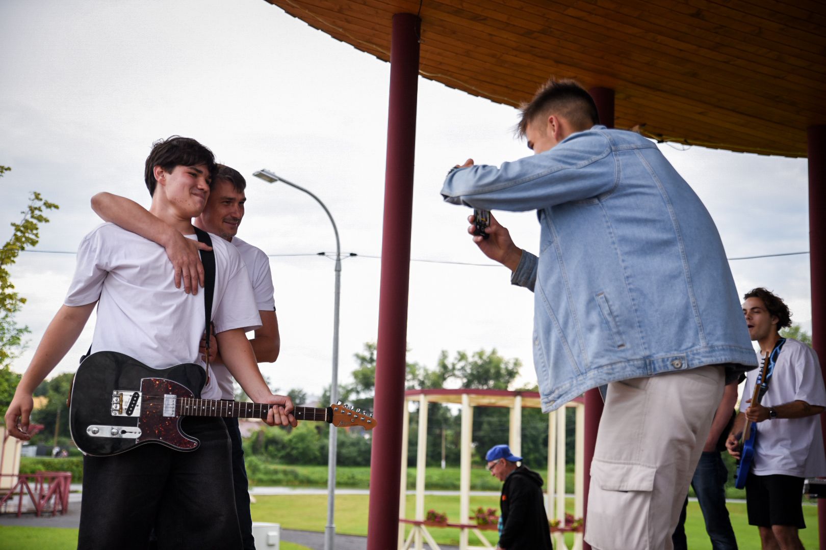 бронницы, ночь в парке бронницы, парк бронницкий луг, альтернативный рок в бронницах, бронницкие музыканты ,