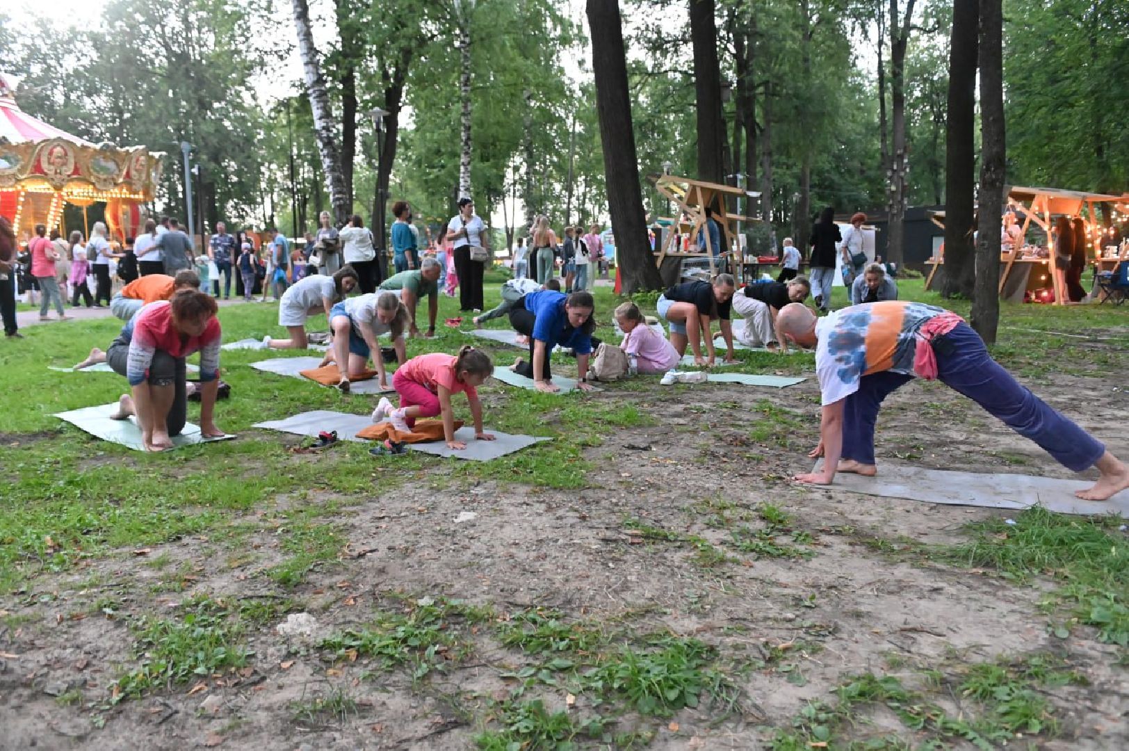 сергиев посад, скитские пруды, ночь в парке, лето в подмосковье, йога, сергиево-посадский муниципальный оркестр, медитация,