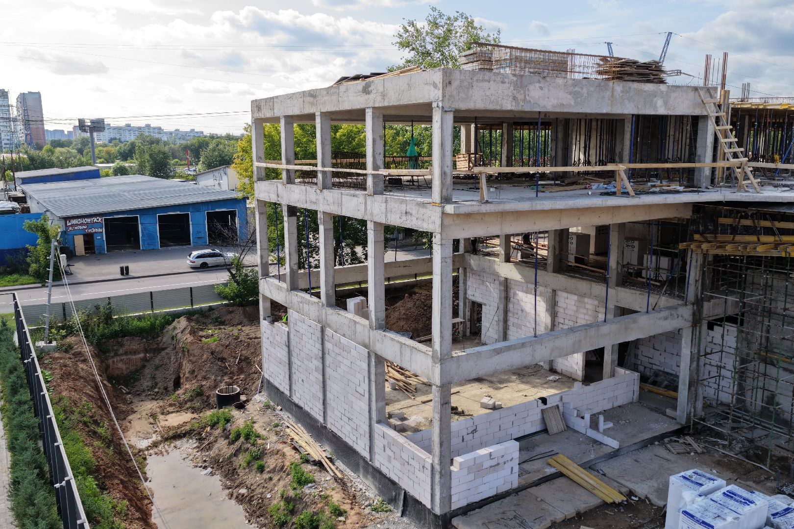 видео с коптера, спорт в реутове, стадион старт, академия вратарского мастерства,