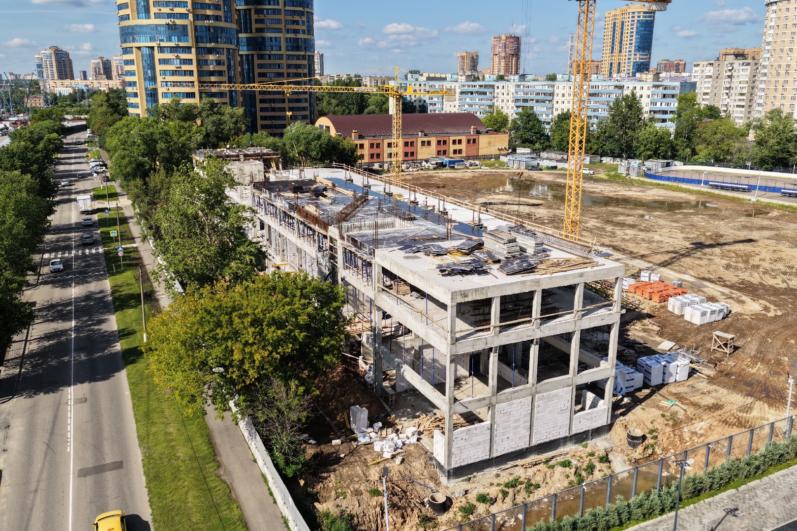 видео с коптера, спорт в реутове, стадион старт, академия вратарского мастерства,