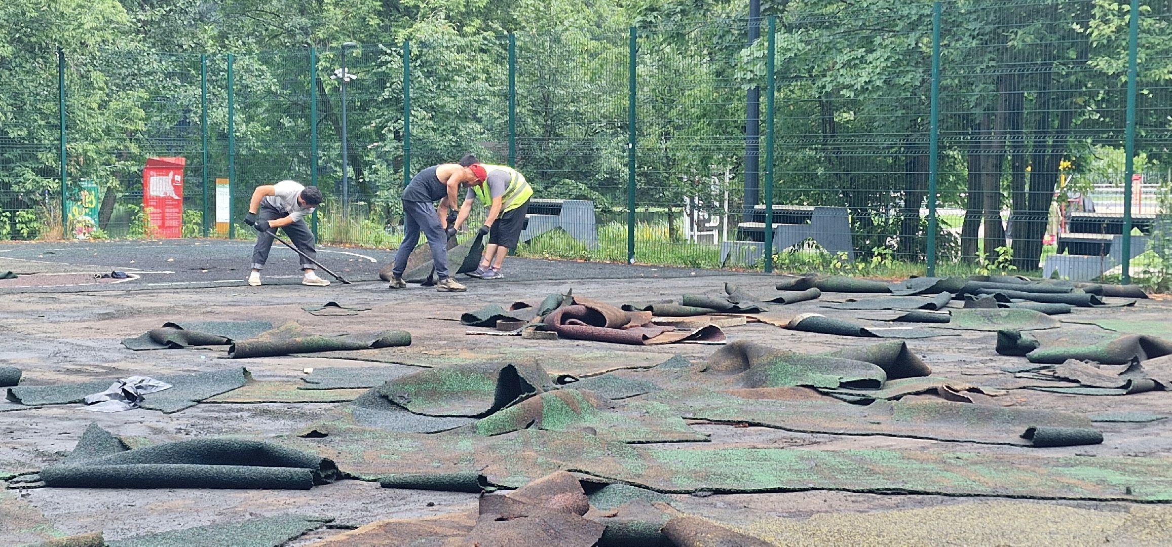 парк пехорка, балашиха, благоустройство, ремонт баскетбольной и волейбольной площадки в пехорке,