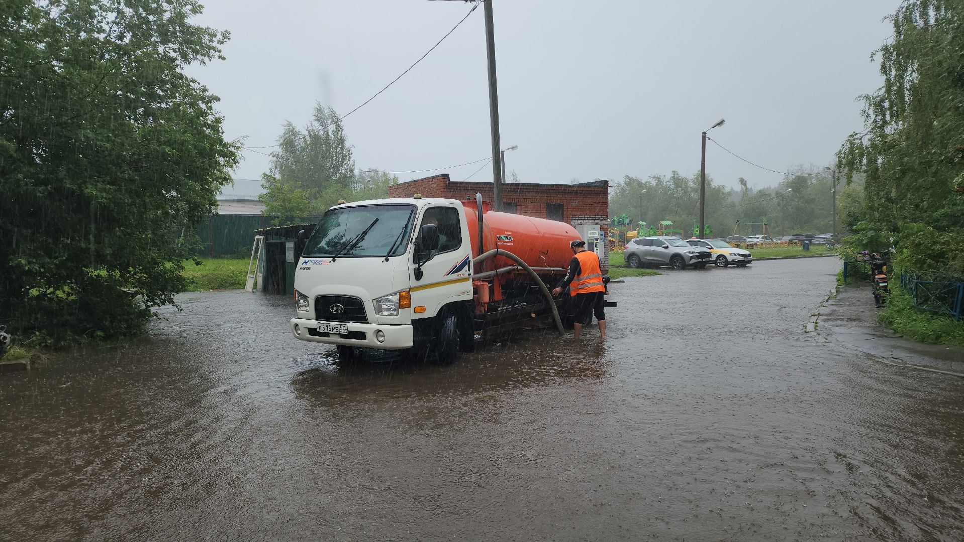 Устранение последний непогоды , Откачка воды, Лобня,