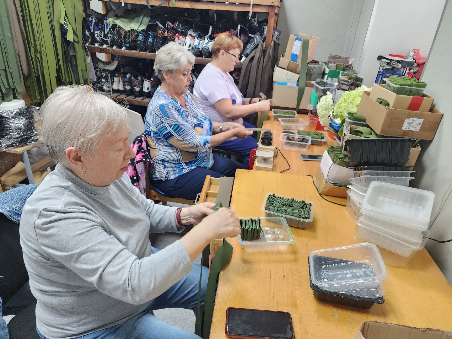 фрязино, плетение маскировочных сетей, добровольцы, сво,