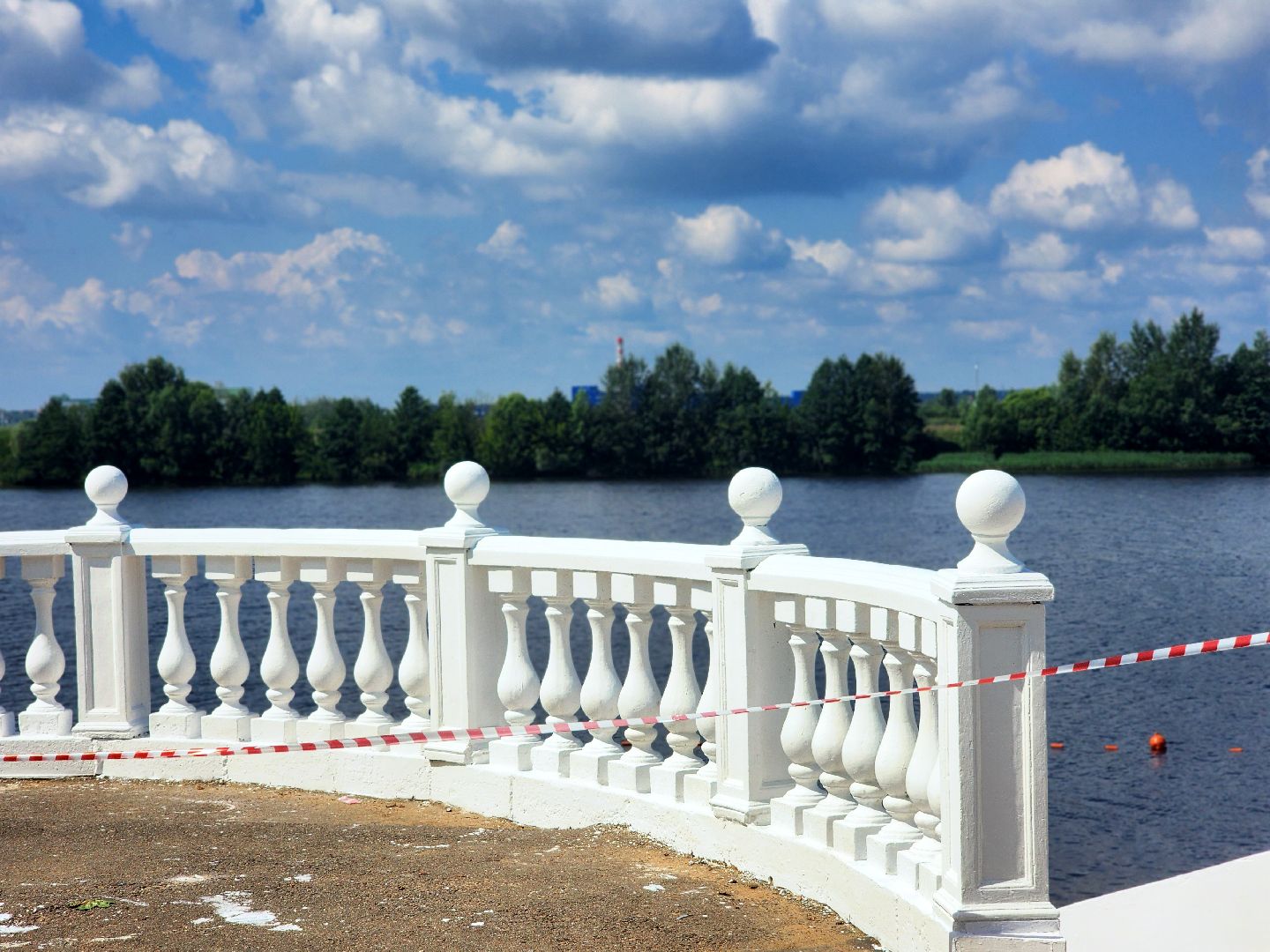 дубна, менделеевская набережная, благоустройство, малые архитектурные формы,