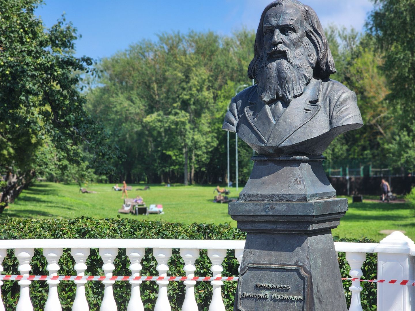 дубна, менделеевская набережная, благоустройство, малые архитектурные формы,