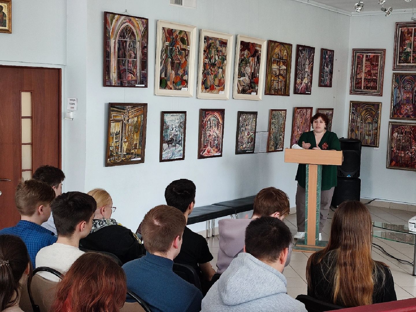 Звенигород, городская библиотека №1, День Победы, Звенигородская городская библиотека, финансово-экономический колледж